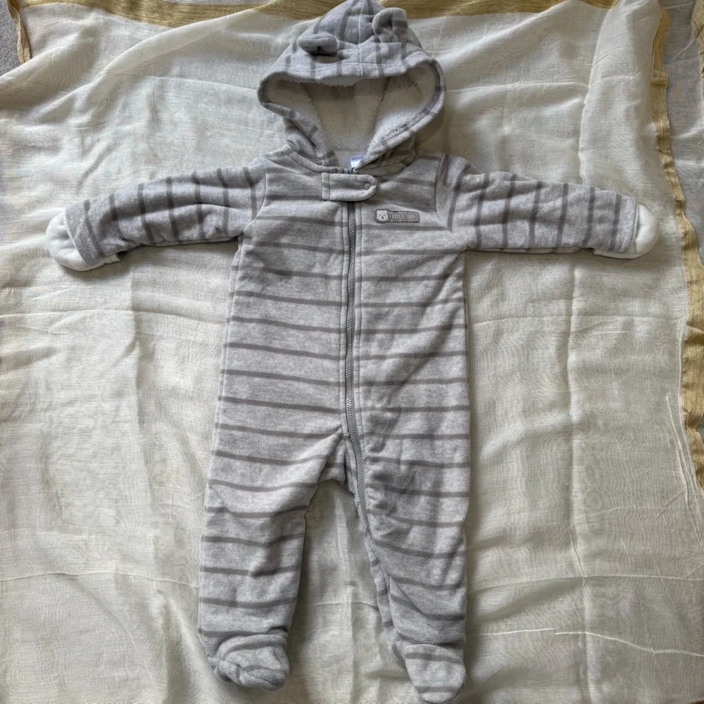 Carter's Striped Gray Hooded Footie Size 6 months